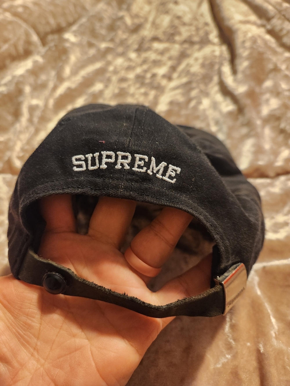 Supreme Hat - Picture 2 of 5